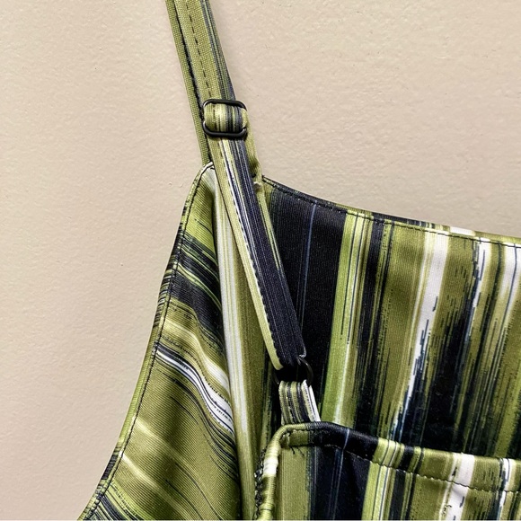 Madden NYC Green Black & Ivory Side Ruched Dress NWT Sz S Bodycon - Picture 8 of 11